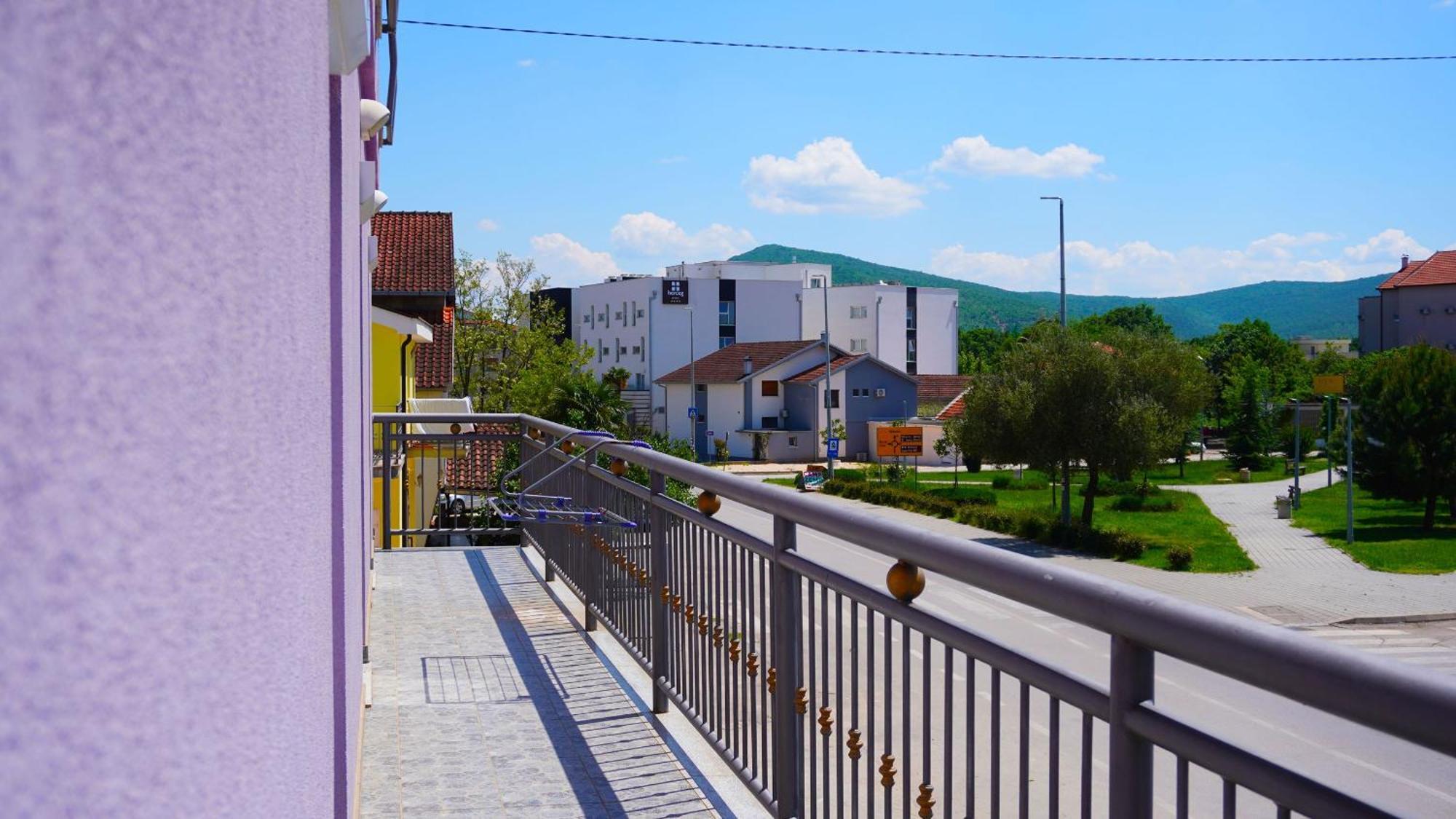 Hotel Pansion Viola à Međugorje Extérieur photo